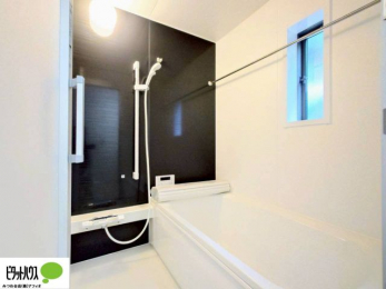 �����@�����������F���̗����ŁA1���̔��������������Ă��������B