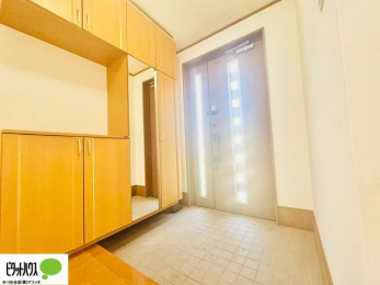 ���ց@�V���[�Y�{�b�N�X�ɂ́A�g�����Ȃ݃`�F�b�N���ł���S�g�~���[�t���I