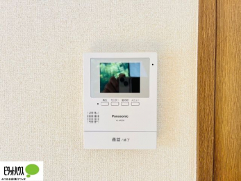 ���̑��@������Ԃ����S��TV���j�^�[�t���C���^�[�z��