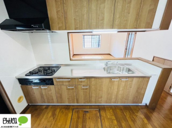 �L�b�`���@�Ƒ��Ƃ��b���Ȃ���y���������ł���J�E���^�[�L�b�`��