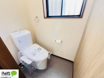 �g�C���@1�E2�K�E�H�V�����b�g�g�C�������B