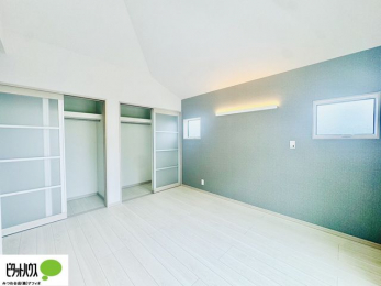 ���[�@���ꂼ��̂������Ɏ��[�X�y�[�X������̂Ńv���C�x�[�g�ȉו����g�߂ɒu�����Ƃ��ł��܂��B