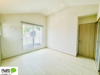 �Q���@�o���R�j�[�ւƑ������邢�����B