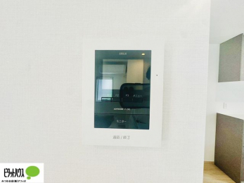 ���̑��@������Ԃ����S��TV���j�^�[�t���C���^�[�z��