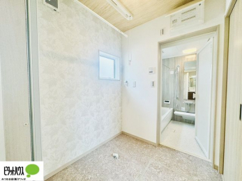 ���ʑ�E���ʏ��@���ʏ��ƒE�ߏ���������Ă���Ƒ��̓����������S�ł�