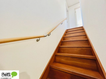 �@�肷��t���K�i�B�����Ȃ��q�l���N�z�̕������S�ɏ�艺��ł��܂��B