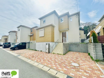 �O�ώʐ^�@�O�ʓ��H�܂ތ��n�ʐ^