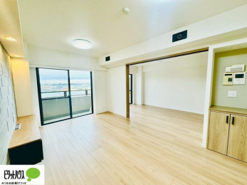 ���̑��@���r���O����̓L�b�`���ɂ���}�}��p�p��������̂ŁA���q�l���V�񂾂�x�񂾂���S���ĉ߂������Ƃ��ł��܂��B