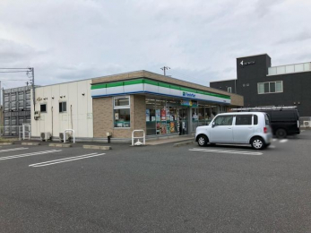 ���ӊ��@�t�@�~���[�}�[�g�؍X�Ë��c���X �k��7���B 540m