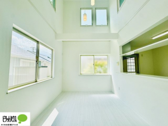 ���r���O�@�J�������ӂ�鐁�������̂��郊�r���O