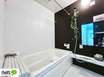 �����@�����̔�������Ă����o�X���[���͍L�X�������B�x���͂��q�l�ƈꏏ�ɗV�тȂ������܂��ˁB