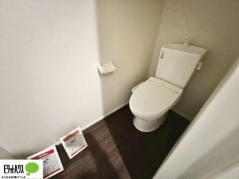 �g�C���@1�E2�K�E�H�V�����b�g�g�C�������B