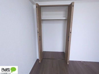 ���[�@���ꂼ��̂������Ɏ��[�X�y�[�X������̂Ńv���C�x�[�g�ȉו����g�߂ɒu�����Ƃ��ł��܂��B