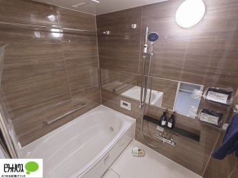 �����@1���̔�����������x���̓��͂��q�l�Ƃ̃R�~���j�P�[�V�����̏�Ƃ���