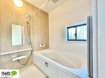 �����@�����������F���̗����ŁA1���̔��������������Ă��������B