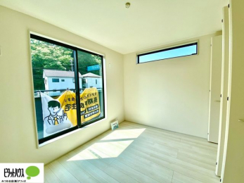 �Q���@2�ʍ̌��Ŗ��邭�A���ʂ��̗ǂ��������ł��B