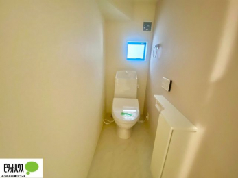 �g�C���@�{�H��ʐ^�@1�E2�K�E�H�V�����b�g�g�C�������B