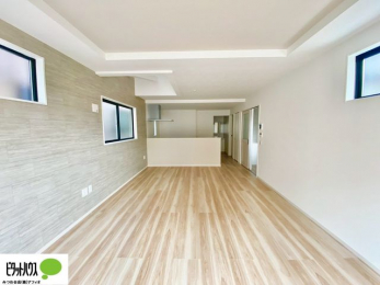 ���r���O�@�A�N�Z���g�N���X���g�p�����A�������ȃ��r���O