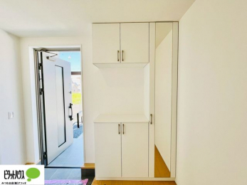 ���ց@�V���[�Y�{�b�N�X�ɂ́A�g�����Ȃ݃`�F�b�N���ł���S�g�~���[�t���I