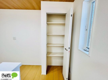 ���[�@�L�b�`���ׂ̎��[�X�y�[�X�͂Ƃ��Ă����肪�����ł��B