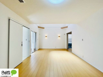 ���r���O�@�J���ߊy�X�̓d���V���b�^�[�t��