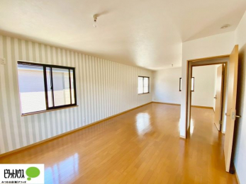 �q�������@�傫�ȑ����疾�邢�z�˂�������܂��B