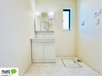 ���ʑ�E���ʏ��@�{�H��ʐ^�@�g���₷���V���v���Ȑ��ʉ��ϑ�B�����̎x�x�͂�������n�܂�܂��B