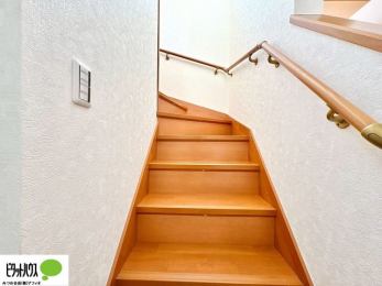 ӊ@肷tKiBȂqlNz̕Sɏ艺ł܂B