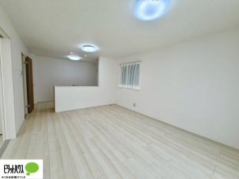 ���r���O�@�l�C�̑ΖʃL�b�`���ŉƑ��݂�Ȃ������ꏏ�B