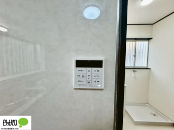 ���̑��@�X�C�b�`�ЂƂł�������ł���I�[�g�o�X�B