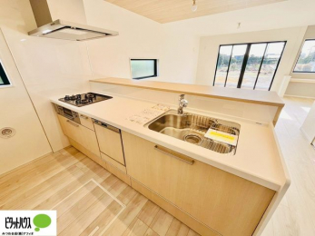 �L�b�`���@�Ƒ��Ƃ��b���Ȃ���y���������ł���J�E���^�[�L�b�`��