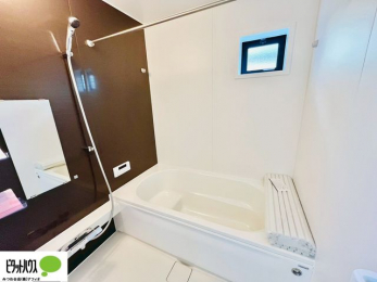 �����@1���̔�����������x���̓��͂��q�l�Ƃ̃R�~���j�P�[�V�����̏�Ƃ���