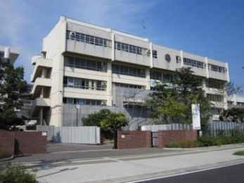 ���ӊ��@�K�u��s����ꒆ�w�Z �k��20���B 1600m