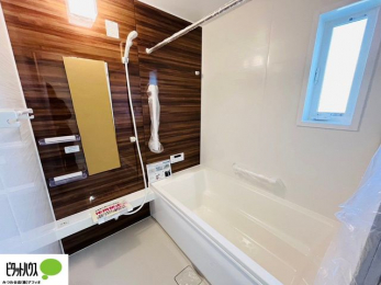 �����@�{�H��ʐ^�F1���̔�����������x���̓��͂��q�l�Ƃ̃R�~���j�P�[�V�����̏�Ƃ���