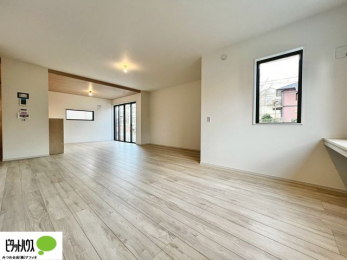 ���̑��@���R�����������ޒg���ȃ��r���O�B��������ɂ͓Ǐ��₨���Q�ł����Ȃ���̂�т�Ɖ߂����ЂƎ����B