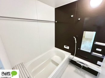 �����@�����̔�������Ă����o�X���[���͍L�X�������B�x���͂��q�l�ƈꏏ�ɗV�тȂ������܂��ˁB