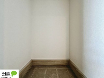 ���ց@�A�E�g�h�A�p�i��x�r�[�J�[�A�K�[�f�j���O�̓���Ȃǂ����[���Ă����̂ɂ��֗��ȓy�Ԏ��[�B