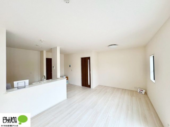 ���r���O�@�l�C�̑ΖʃL�b�`���ŉƑ��݂�Ȃ������ꏏ�B