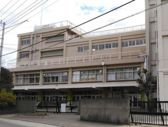 ���ӊ��@���ˎs���Z����O���w�Z �k��2���B 160m