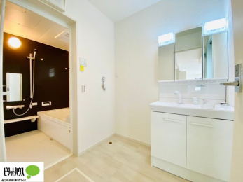 ���ʑ�E���ʏ��@�{�H��ʐ^�F�V�����[�t���O�ʋ����ʑ�B�֗��Ȏ��[�I�Ń^�I���⏬�����X�b�L���B