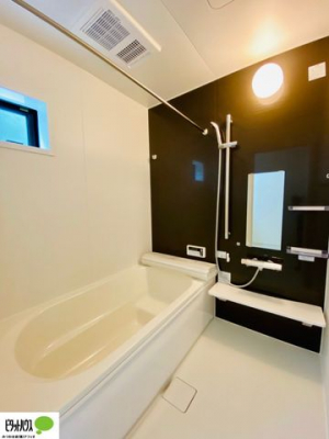 �����@�{�H��ʐ^�F1���̔�����������x���̓��͂��q�l�Ƃ̃R�~���j�P�[�V�����̏�Ƃ���