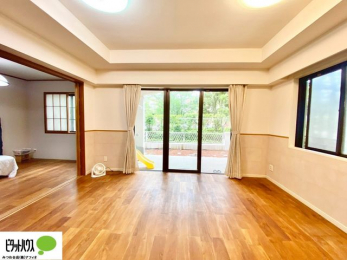 ���r���O�@�܏�V��ŊJ���I�ȋ�Ԃ�