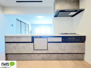 �L�b�`���@�Ƒ��Ƃ��b���Ȃ���y���������ł���J�E���^�[�L�b�`��