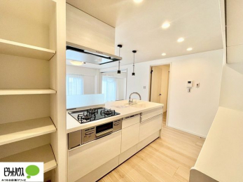 Lb`@lC̃JE^[Lb`́ArOɂ邲Ƒ̗lqf܂