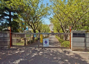 ���ӊ��@��t�s���݂��쏬�w�Z �k��18���B 1410m