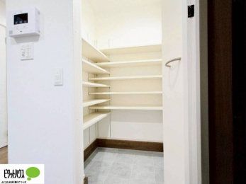 ց@Ƒ݂Ȃ̌CՂ[łV[YCN[N