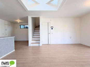 ̑@RƉƑ̊炪킹lC̃rOCKiB