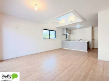 ̑@lC̑ΖʃLb`ŉƑ݂ȂꏏB