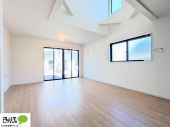 rO@LXkcjȊ傫ȃ\t@uĂfӏ܂ǂłˁB