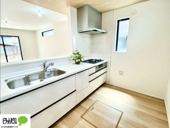 �L�b�`���@�{�H��ʐ^�@�Ƒ��Ƃ��b���Ȃ���y���������ł���J�E���^�[�L�b�`��